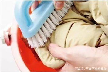 清洗羽绒服的妙招:加点“它”,羽绒服不会越洗越冷-第3张图片-农百科 清洗羽绒服的妙招:加点“它”,羽绒服不会越洗越冷-第3张图片-农百科